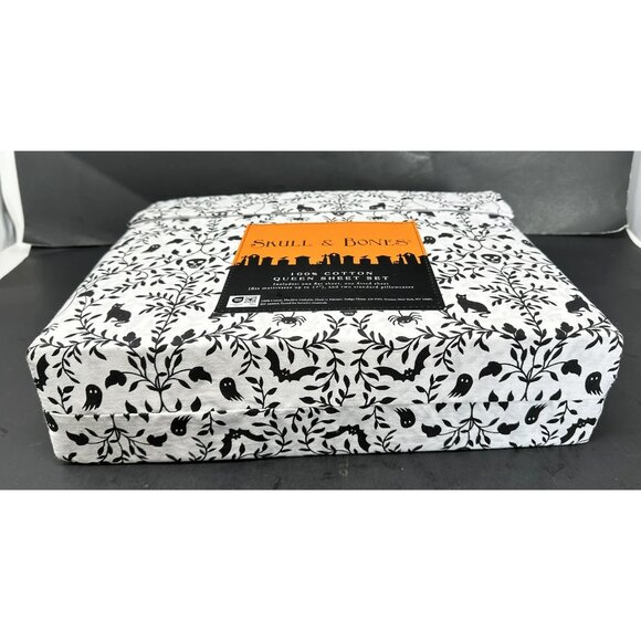 SKULL & BONES Cotton QUEEN SHEET SET Skulls Spiders Bats Cat Ghosts Moons NEW - Picture 7 of 7